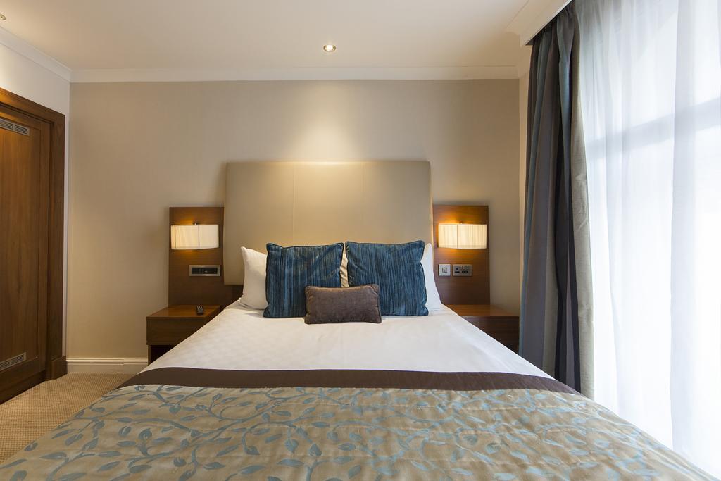 Thistle London Piccadilly Esterno foto